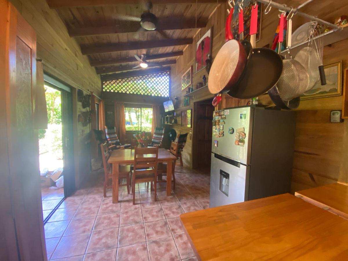 Uvita Oasis Retreat With Villa Cabins And Apartment エクステリア 写真