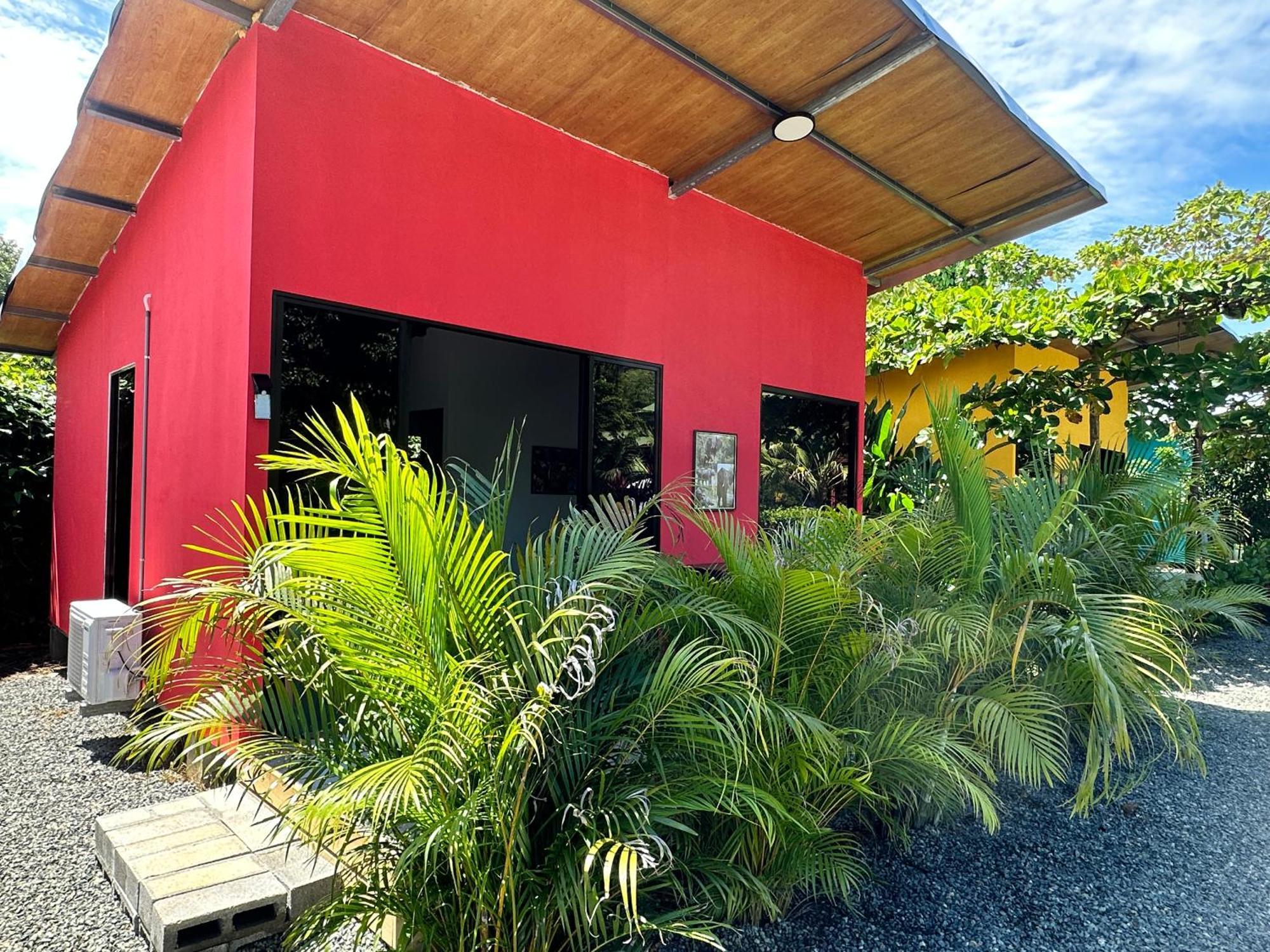 Uvita Oasis Retreat With Villa Cabins And Apartment エクステリア 写真